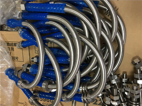 pris isel pibell dur gwrthstaen u bollt a2, a4