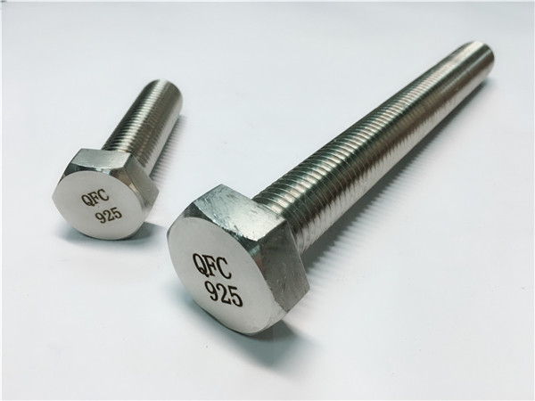 cnau weldio crwn m12 dur carbon o'r ansawdd gorau